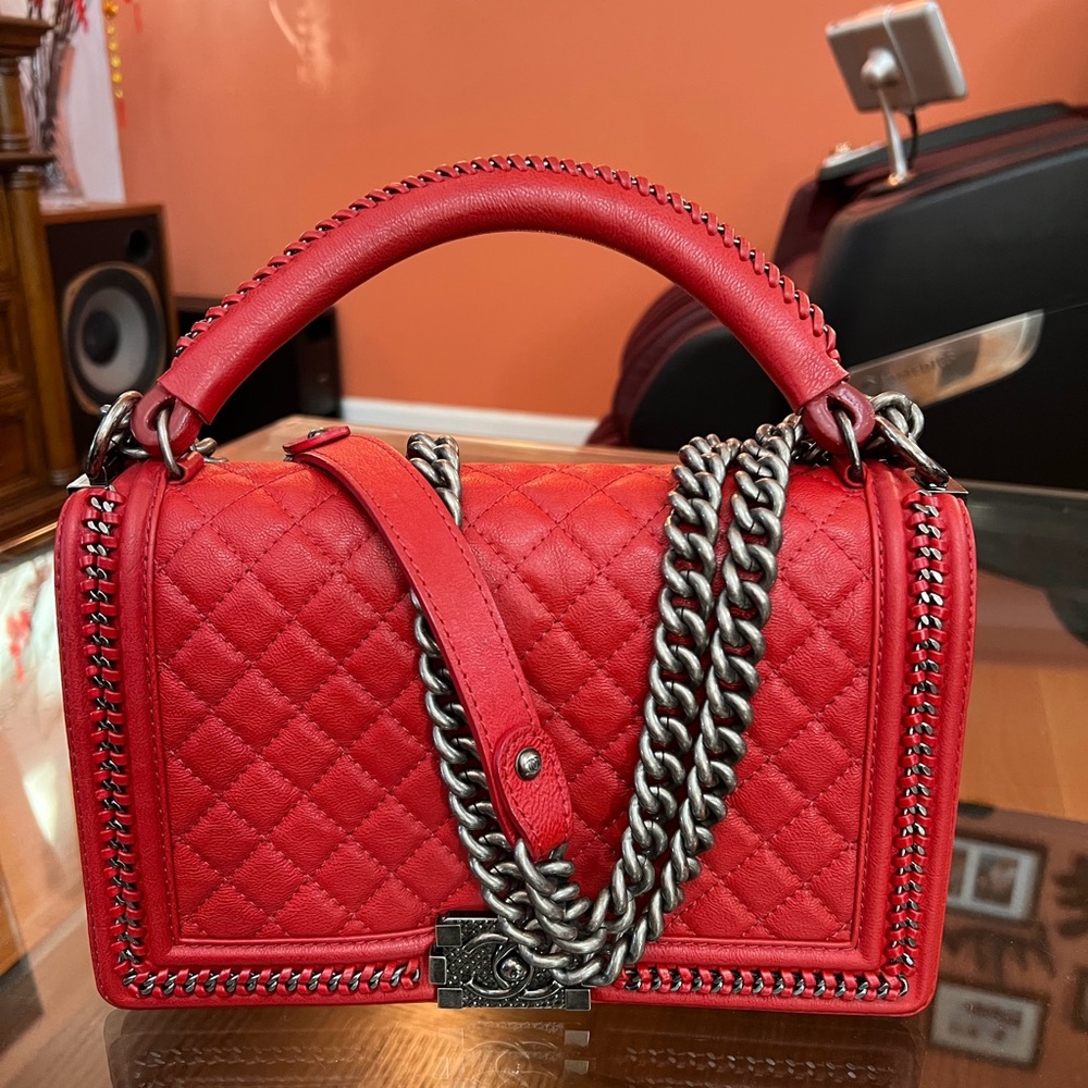 CHANEL Red Quilted Top-Handle Satchel with Chain Trim - Picture 2 of 7
